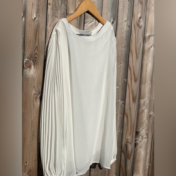 Zara women’s blouse - Picture 5 of 8